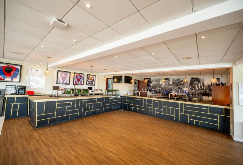 Paddock Bar