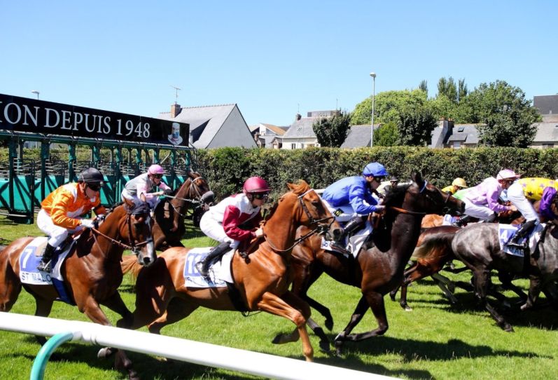 St Malo Racecourse - Thoroughbred racing under threat of closure