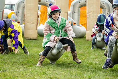 Plumpton Racecourse Easter Festival 2025